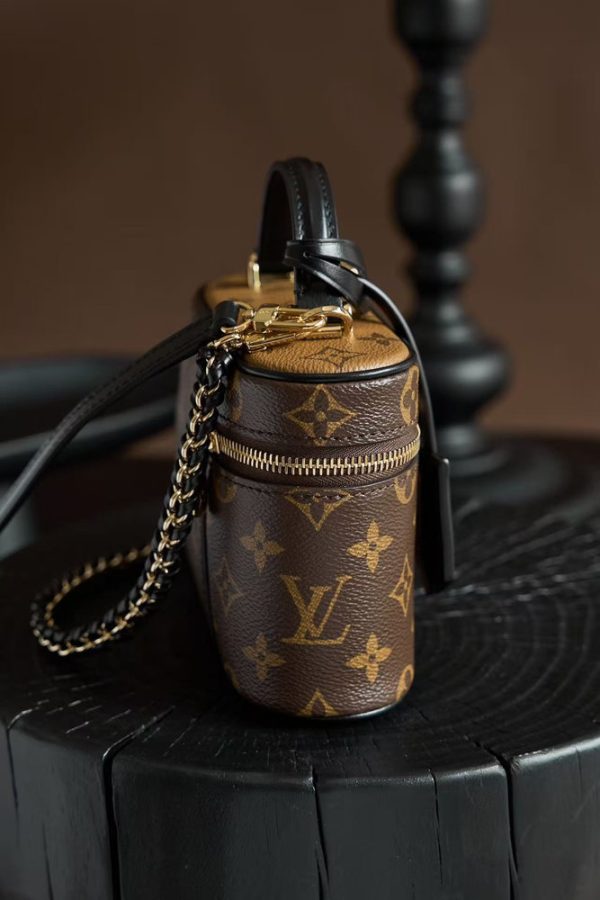 LV Vanity Chain Pouch Monogram Reverse Canvas Bag LV Vanity Chain Pouch Monogram Reverse Canvas Bag