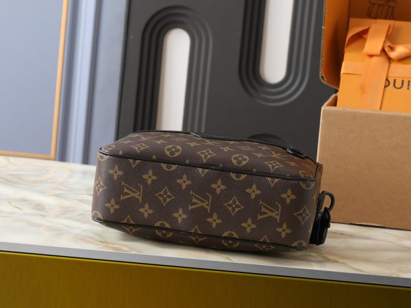 LV Alpha Messenger Bag M28785 BC LV Alpha Messenger Bag M28785 BC