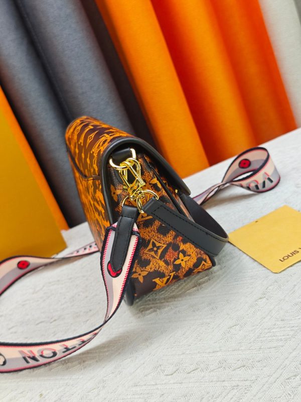 LV Diane Monogram Leopard Canvas Bag M45985 BC LV Diane Monogram Leopard Canvas Bag M45985 BC