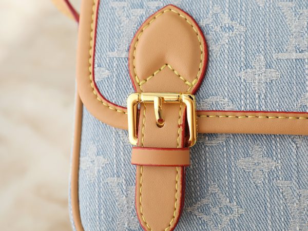 LV Satchel Wearable Wallet M26805-A2A647 BC