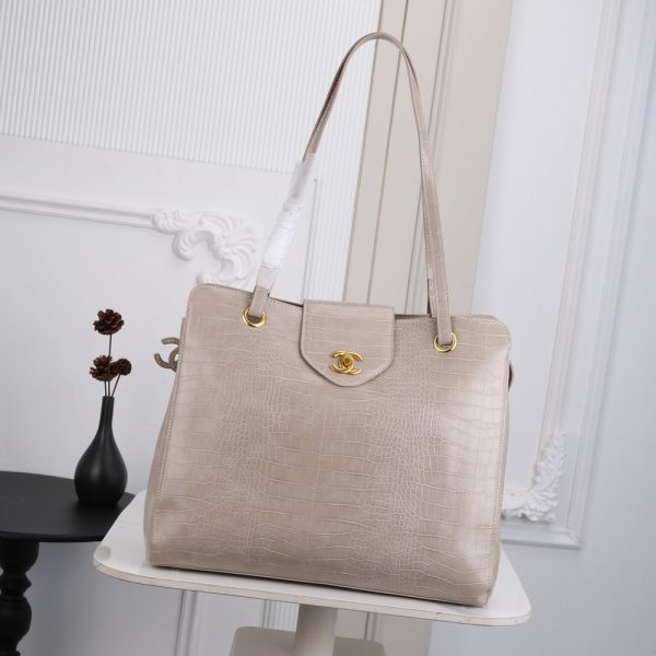 Luxury CN Handbag 2681 BC