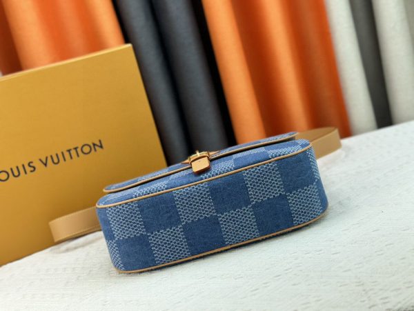 LV Montsouris Messenger MM Denim Bag N40743 BC
