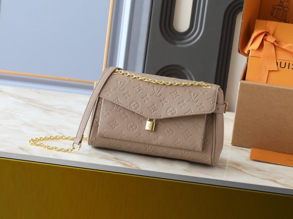 LV Anytime Flap Bag M14604-M14973 BC LV Anytime Flap Bag M14604-M14973 BC