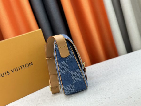 LV Montsouris Messenger MM Denim Bag N40743 BC