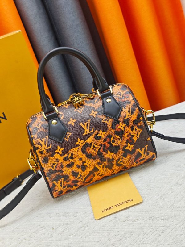 LV Speedy Bandoulière 20 Monogram Leopard Canvas Bag M58953 BC