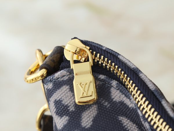 LV Multipass Mini Bag M3A389-M29010 BC LV Multipass Mini Bag M3A389-M29010 BC