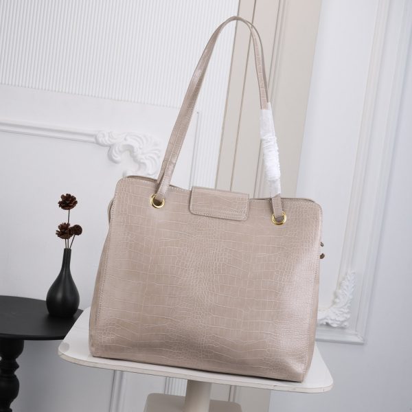 Luxury CN Handbag 2681 BC