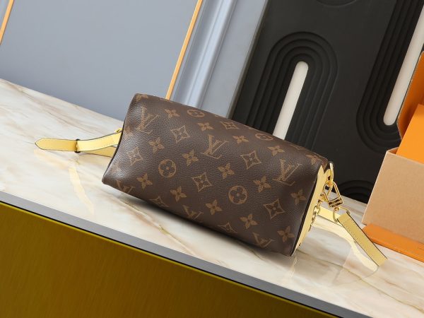 LV Bloom Pouch Monogram Canvas Bag M11303-M11672 BC LV Bloom Pouch Monogram Canvas Bag M11303-M11672 BC