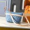 LV Cruiser Toiletry Bag M27945-M15350 BC