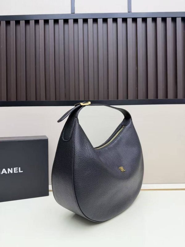 CN FW26 Pre-Collection Hobo Bag