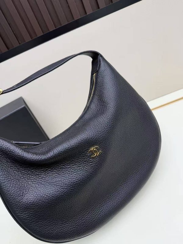 CN FW26 Pre-Collection Hobo Bag
