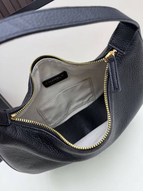 CN FW26 Pre-Collection Hobo Bag
