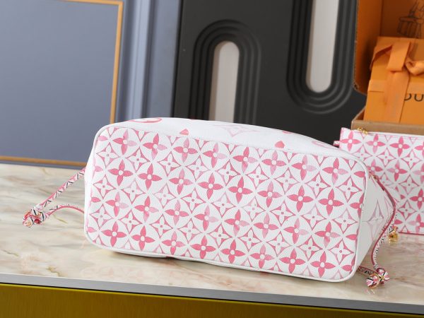 LV Neverfull MM Watercolor Monogram Canvas Bag M22980 BC