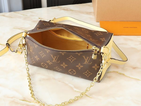 LV Bloom Pouch Monogram Canvas Bag M11303-M11672 BC LV Bloom Pouch Monogram Canvas Bag M11303-M11672 BC