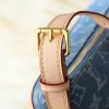 LV Cruiser Toiletry Bag M27945-M15350 BC