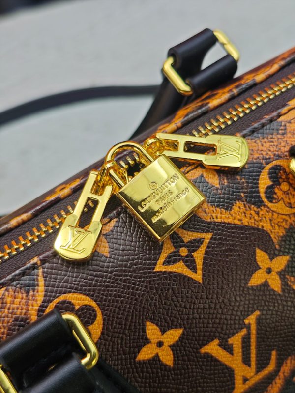 LV Speedy Bandoulière 20 Monogram Leopard Canvas Bag M58953 BC