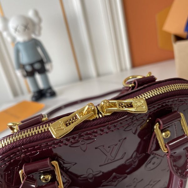 LV Vernis Alma BB Bag M28902-M29125 BC LV Vernis Alma BB Bag M28902-M29125 BC