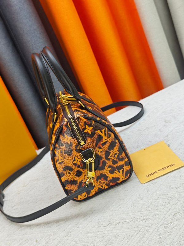 LV Speedy Bandoulière 20 Monogram Leopard Canvas Bag M58953 BC