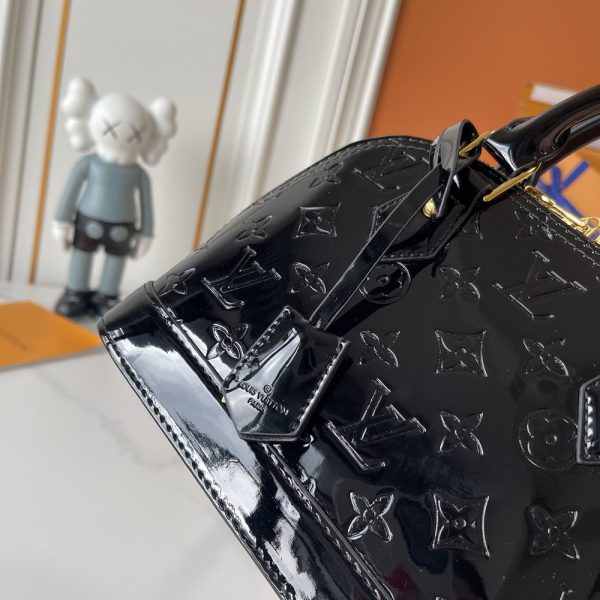 LV Vernis Alma BB Bag M28902-M29125 BC LV Vernis Alma BB Bag M28902-M29125 BC