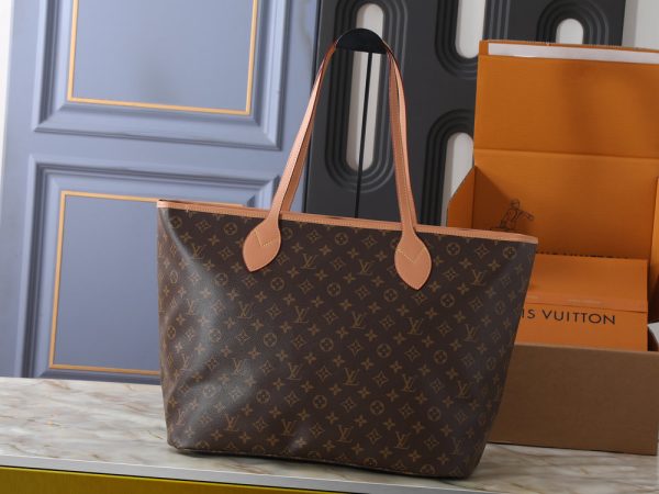 LV Nevereverfull Cargo Bag M2A617 BC LV Nevereverfull Cargo Bag M2A617 BC