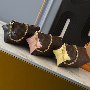 LV Bloom Pouch Monogram Canvas Bag M11303-M11672 BC