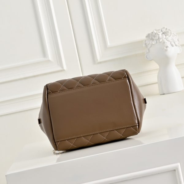 Luxury CN Handbag 5001 BC