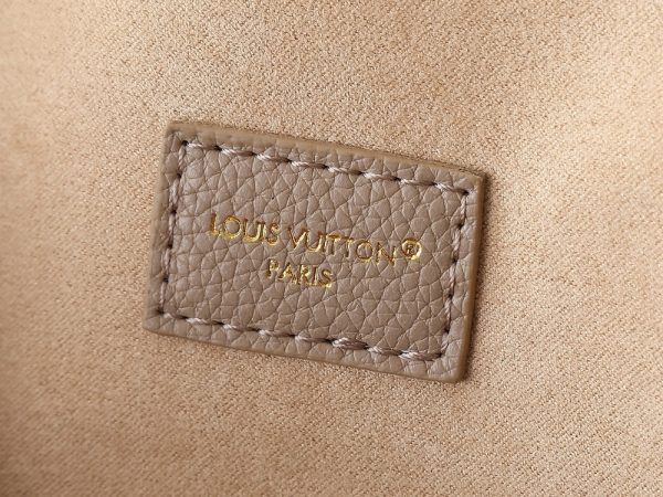 LV Anytime Flap Bag M14604-M14973 BC LV Anytime Flap Bag M14604-M14973 BC