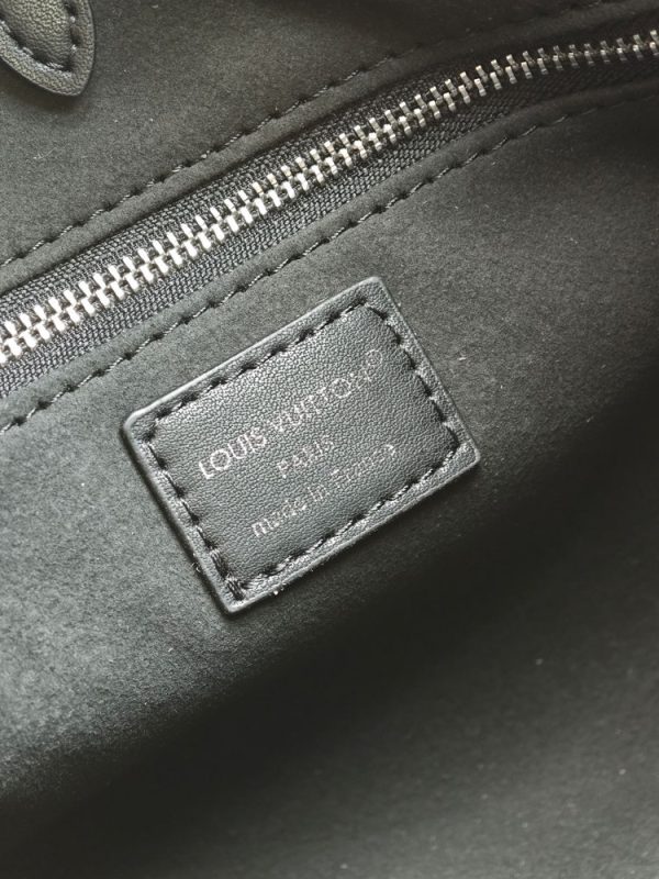 LV OnTheGo PM Rhinestone Monogram Bag M46373 BC LV OnTheGo PM Rhinestone Monogram Bag M46373 BC