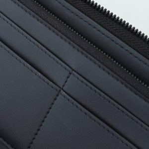 LV Zippy Wallet KK01950