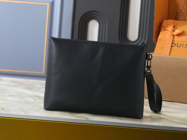 LV Takeoff Pouch LV Aerogram M25955 BC