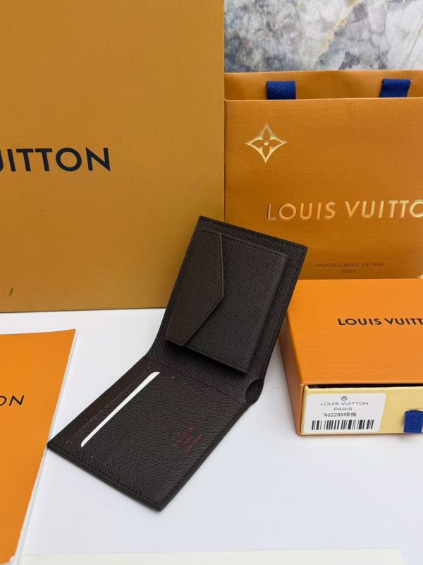 LV Damier Ebene Bifold Wallet KK01050