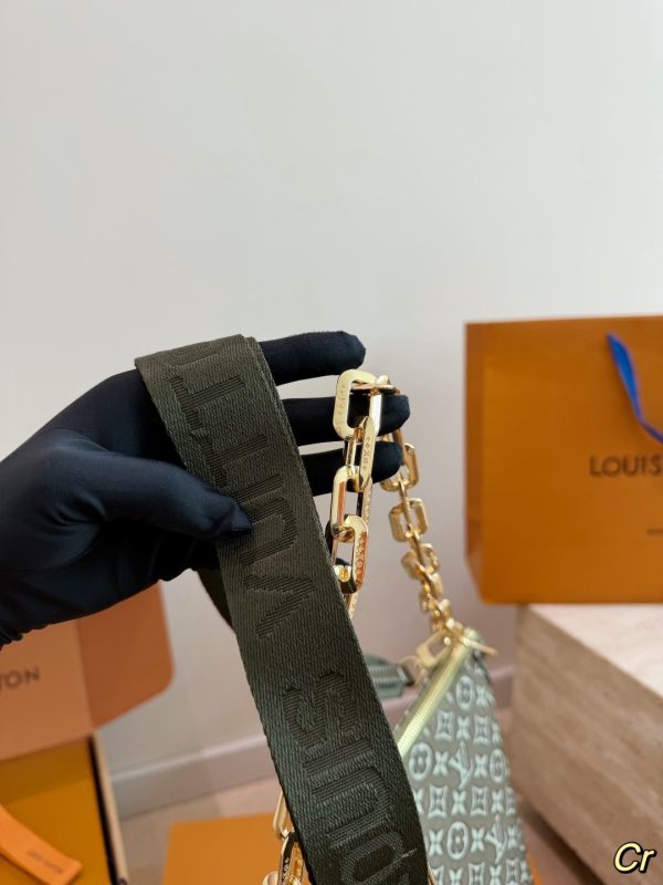 LV Flight Mode Coussin Hobo LV269193 QA