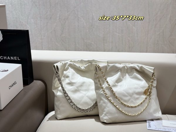 CN 22 Small Bag Shiny Calfskin White C2301650