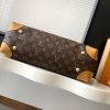 LV Hide Away MM Monogram Canvas KK04250