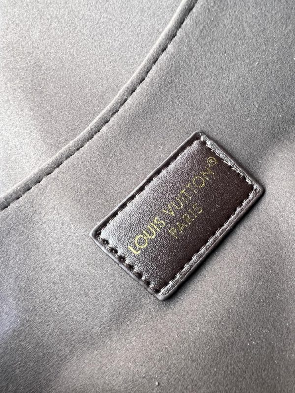 LV Pochette Métis Soft Suede Bag M2A185-M29783-M2A332 BC