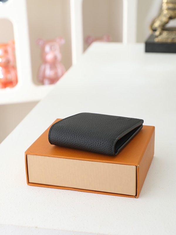 LV Bifold Wallet KK01250