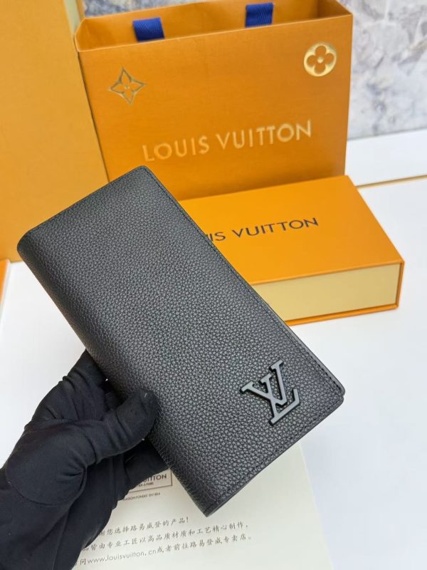 LV Brazza Wallet KK01350