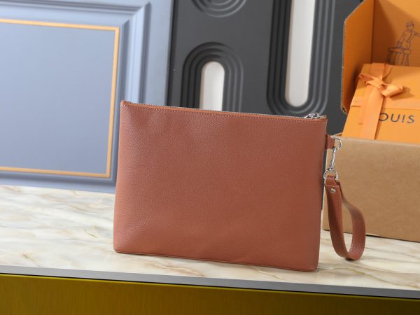 LV Takeoff Pouch LV Aerogram M25955 BC