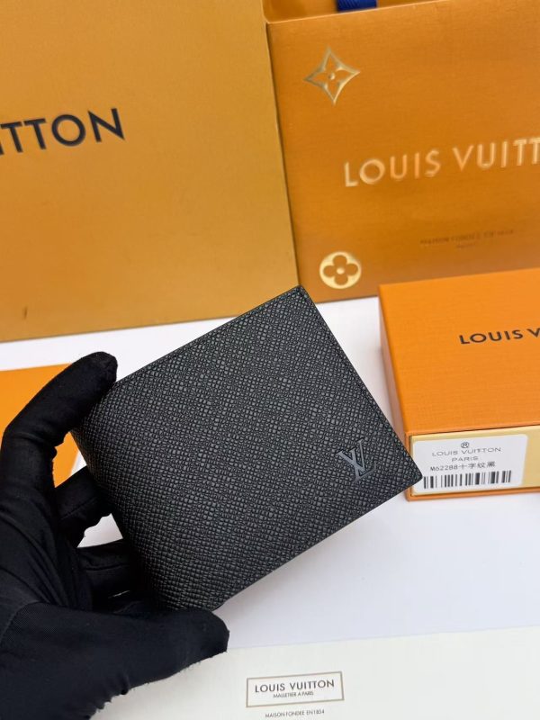 LV Slender Wallet KK01050
