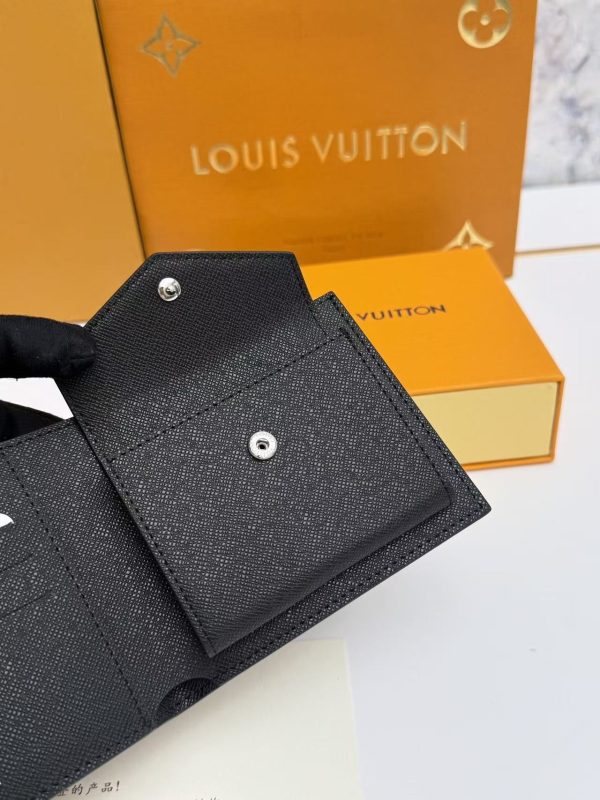 LV Damier Ebene Bifold Wallet KK01050