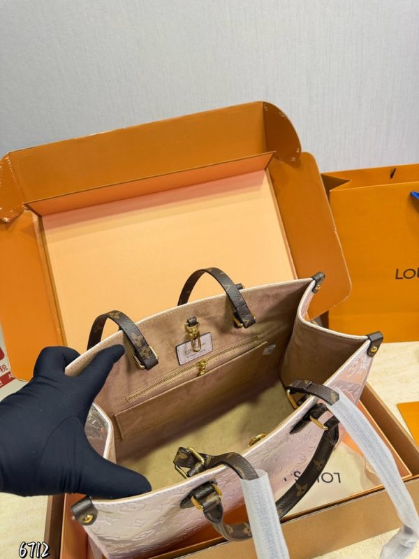 LV OnTheGo MM Monogram Vernis Bag C2301750