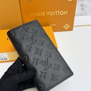 LV Monogram Shadow Brazza Wallet KK01350