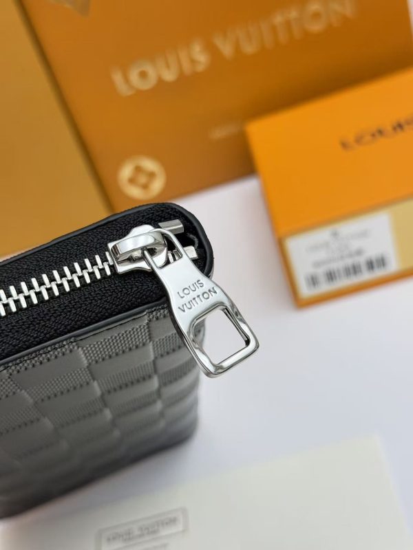 LV Zippy XL Wallet KK01650