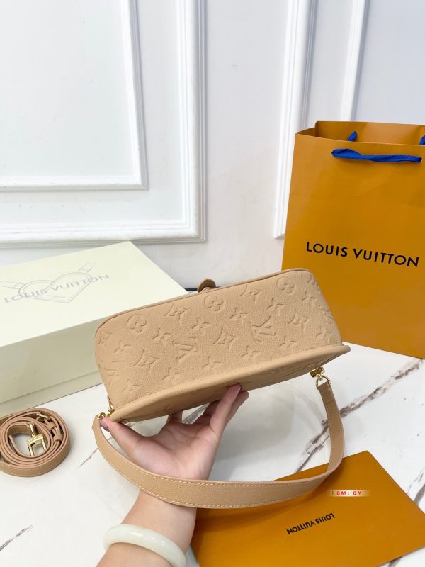 LV Back To School Diane LV269152 QA