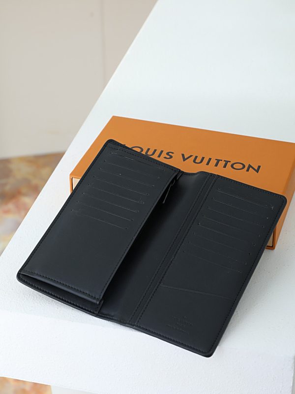 LV Brazza Wallet in Monogram Taurillon Leather KK01650