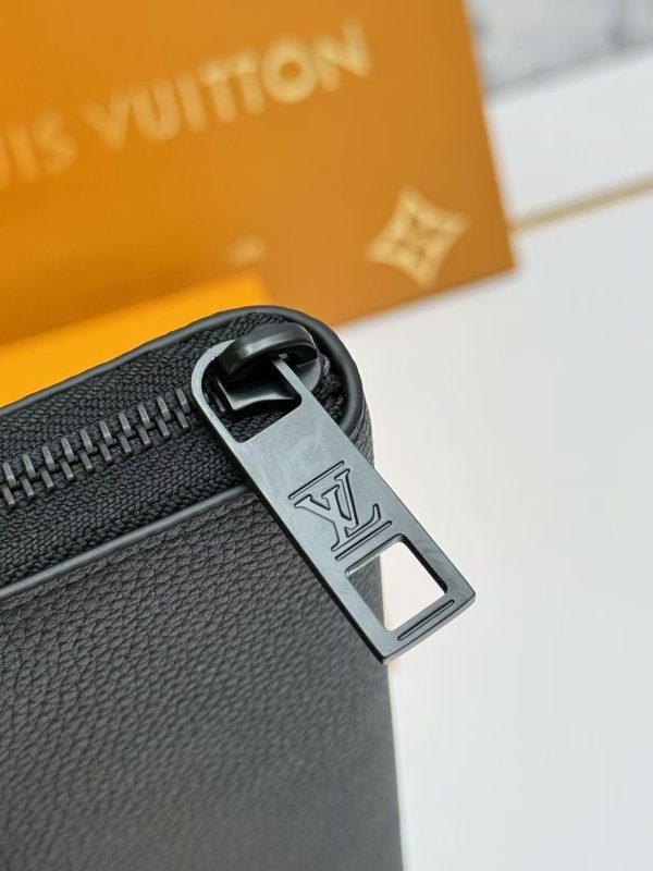 LV Zippy Wallet Vertical KK01650