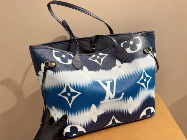 LV Escale Neverfull MM C2301350