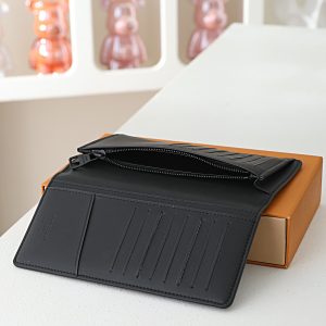LV Brazza Wallet KK01850