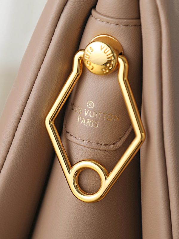 LV Coussin PM Bag KK04850