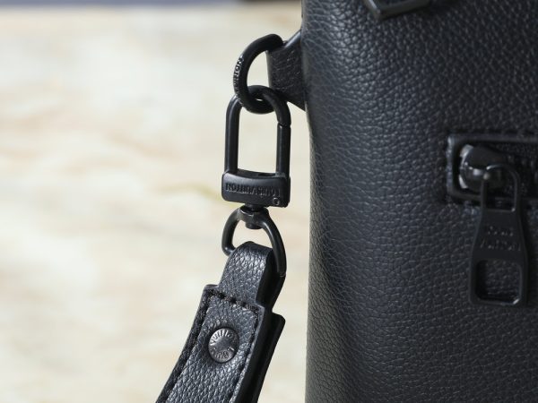 LV Takeoff Pouch LV Aerogram M25955 BC